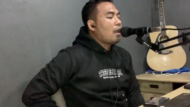 Dukung aku di Bstation ya dan jangan lupa download Bstation dan nantikan live aku di Bstation