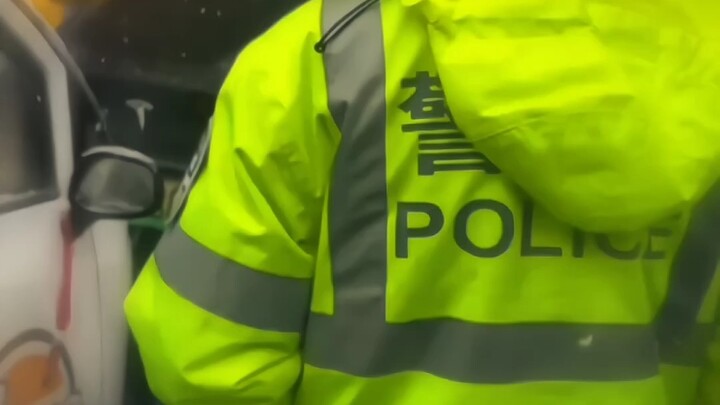 คุณป้า: "ความก้าวหน้าทางเทคโนโลยีทำให้ฉันรู้สึกคลื่นไส้!"