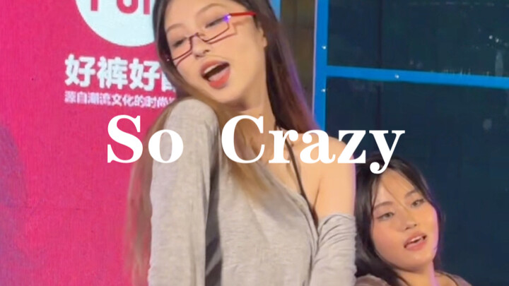 The little TV has 600,000 views?!