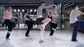 【DEMAM】Saya baru menontonnya puluhan kali! Cover dance JENNIE Coachella YOU&ME yang menakjubkan