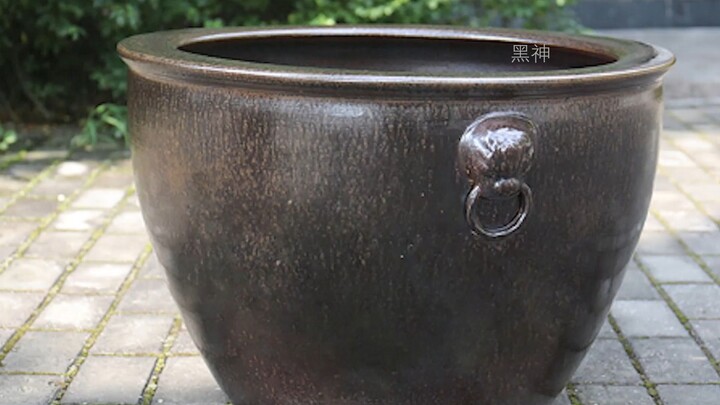Invincible Skull 403-404: A vat of "ancient holy water", Yi Feng is about to take the test? ?