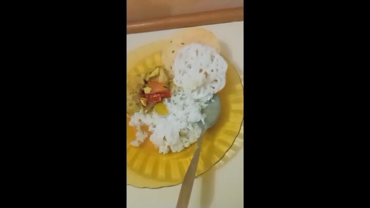 Nasi garang asem ayam opak singkong krupuk