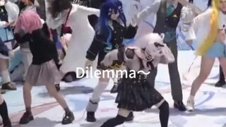 What makes a bunch of people crazy about dance and dance?