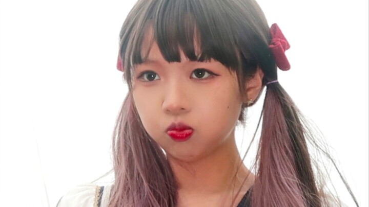 Aku benar-benar marah!! Pipiku sampai berasap karena marah!