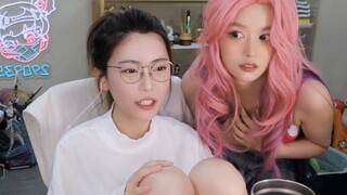 Shu Bao datang ke rumah Sister Zhou untuk merekam video, COS ini terlalu sempurna