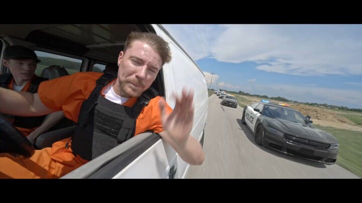 /Got Hunted By 100 R Cops