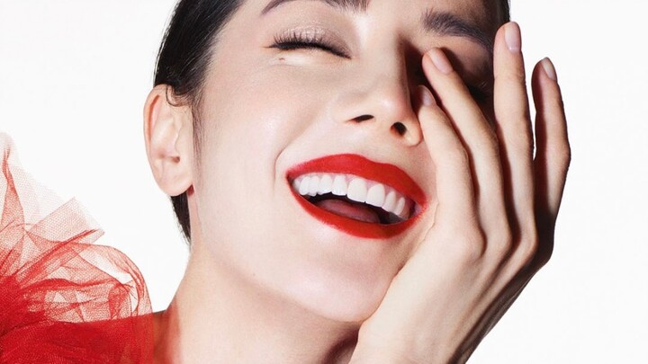 Empat iklan dari duta merek global!!!