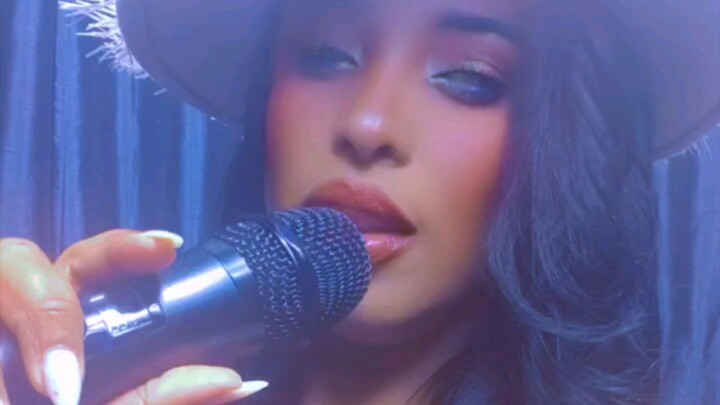 Cuban Girl
