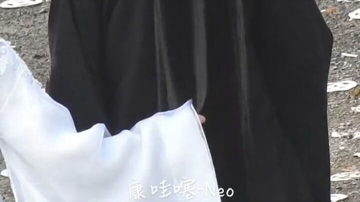 呜啊啊啊~拽头发啦！