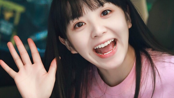 Help! This sweet girl is overwhelmingly cute! She’s the ultimate sweet girl in the entertainment ind