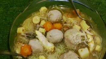 bakso..or meatball with glass noodle