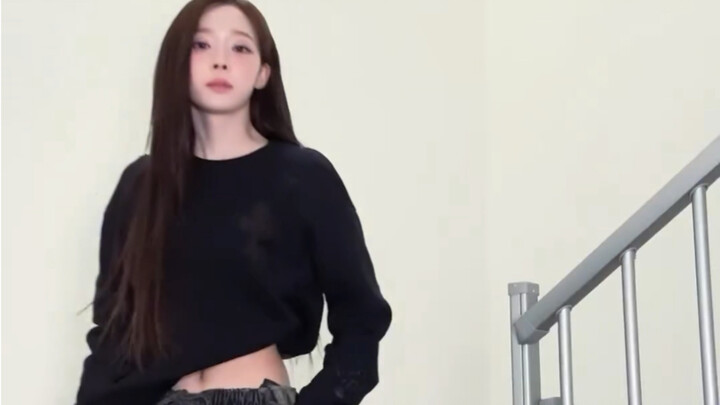 “She went all the way to the stairwell to record this video.” Love is reciprocated—Kim Min-jeong is 