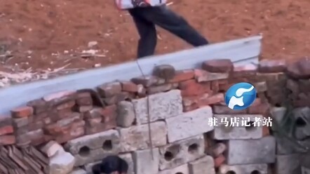 هل يشبه هذا طريقة محادثتك مع حبيبتك على الهاتف؟