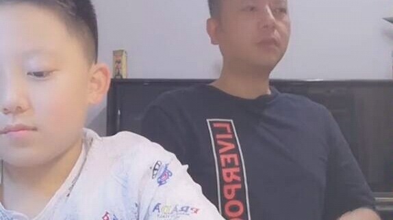 لماذا يتم تصوير أعمال تناول الطعام دفعة واحدة؟