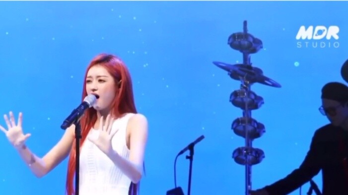 ศิลปินอาวุโส—ยูอา