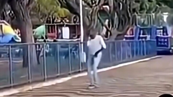 巴西滑步走秀 🕺✨ | 这一步直接滑进你心里！(Passos de dança e caminhada brasileira 🕺✨ | Deslizando direto para o seu c
