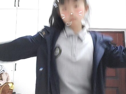 Học sinh tiểu học 11 tuổi nhảy choreography “Não Xói” không được hay cho lắm, mong mọi người thông c