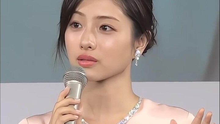 Nữ thần quốc dân Nhật Bản Ishihara Satomi nhìn nhận thế nào về sự khác biệt trong tư duy giữa nam và