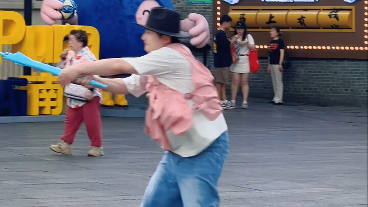 Pantomime and dance go perfectly together.