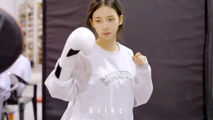 《Năm đánh một》