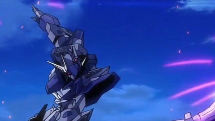 Pernahkah Anda melihat Gundam bertinju dengan Iron Mountain?