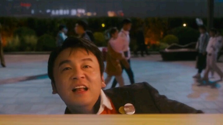 Inilah cinta, kamu nggak bisa iri dengannya.