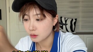 当老师吧，学生会好奇你的一切...