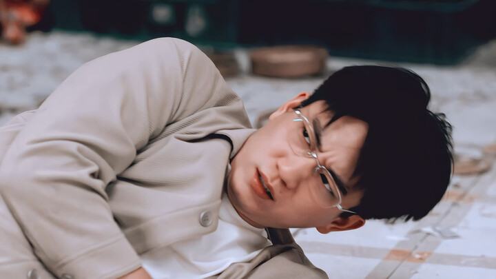 ฉากฮีโร่ช่วยสาวระดับตำราประวัติศาสตร์! แค่เขาปรากฏตัวขึ้นวินาทีเดียว ซีรีส์ไอดอลทั้งหมดก็ยังสู้ไม่ได