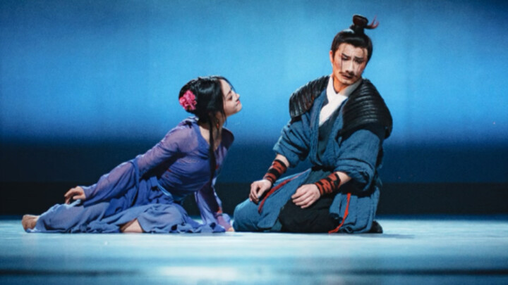 Stage Version of the Pas de Deux from the Dance Drama “Manjianghong” | Beijing Dance Academy