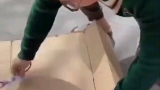 华人兄弟给法国邻居送口罩，邻居激动之余喊出了“中国万岁”
