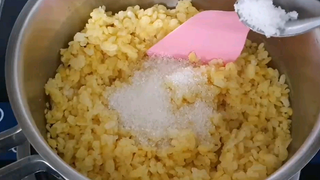 Cách nấu chè bột lọc đậu xanh ngon mát giải nhiệt