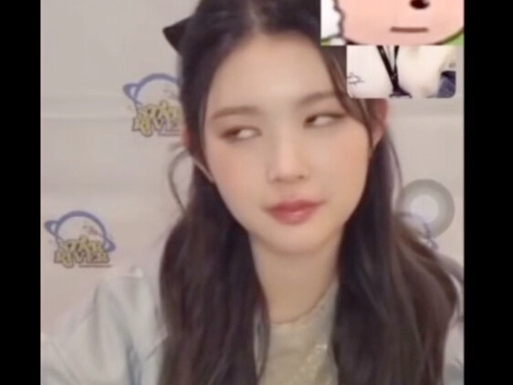 เซ็นหนังสือระเบิดความปัง ทำตาขวางเหมือนคนรักเก่าที่กลับมาล้างแค้น