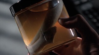 "The X-Files" Season 2 ตอนที่ 2 ปลิงกลายพันธุ์ในท่อระบายน้ำ