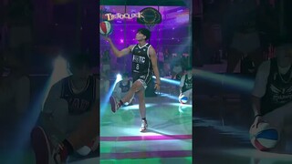 I-dribble n'yo kami, Sparkle Boys! #shorts | TiktoClock