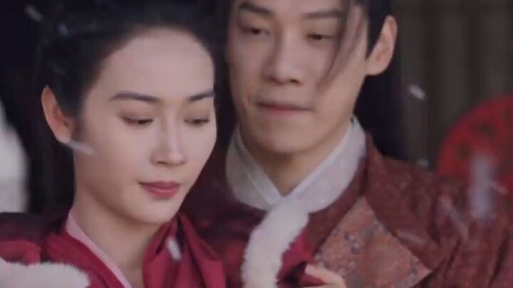 Về kiểu tóc mái râu rồng giống nhau của Bạch Kính Đình và Xương Long, hiệu quả lại hoàn toàn khác nh