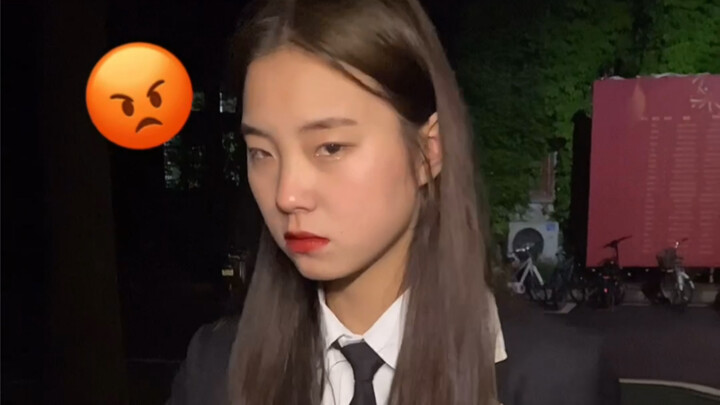 Who would have thought that one day Wang Zhixiong would be doing this kind of thing with boys downst