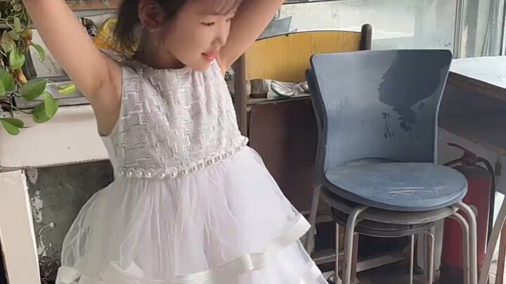 Lại đi tập nhảy rồi