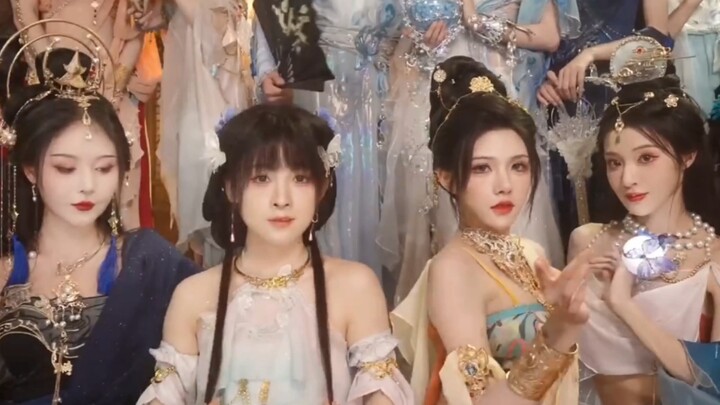 Oh no! Did I end up in the Spider Cave?!