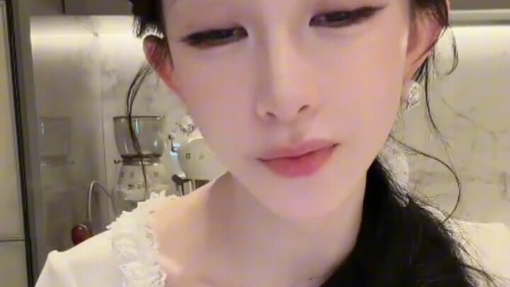 “Siapa yang dapat hati para penggemar wanita, ia akan menguasai dunia” bukan sekadar kata-kata koson