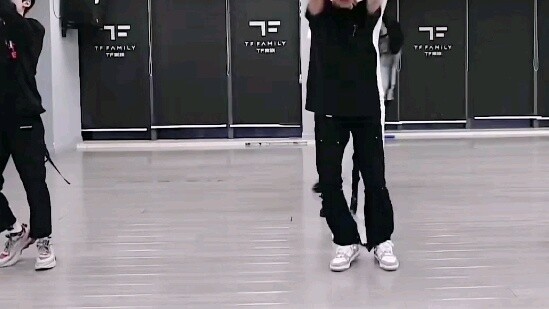 [Third Generation] Isn’t this much cooler than the road show!!!!!