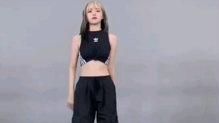 【ITZY】Double Shin’s Loco challenge—help! The waist-twisting is killing me!