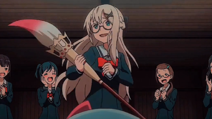 Ketika pakaian wanita bercampur dengan sekolah perempuan, itu ditemukan!