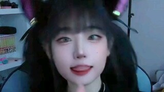 เอาเถอะ แม้แต่แมวสาวแบบนี้ก็ยังล้มคุณไม่ได้ใช่ไหม?