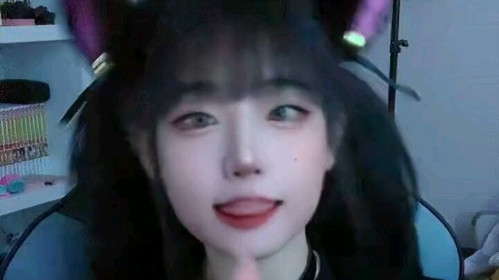 拜托，这样的猫娘都拿不下你？