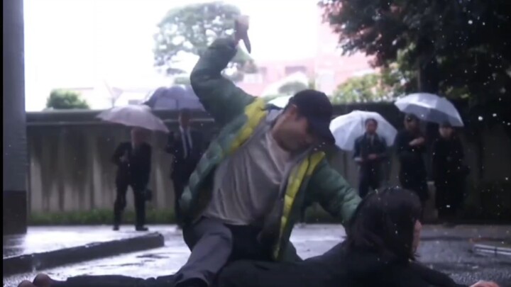The moment he swung his blade to stab the killer, this drama instantly reached a god-tier peak—this…
