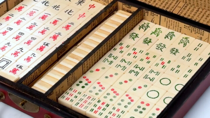 Sử dụng tre làm mặt sau và xương làm mặt trên, tôi đã làm một bộ quân bài mạt chược bằng tre thủ côn