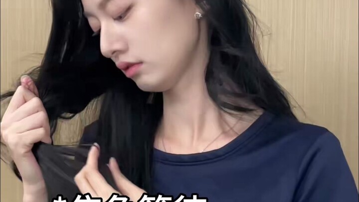 Random Check! What Absurd Stuff Are You Carrying in Your Bags Right Now?