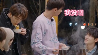【Zhai Xiaowen】Di atas ada orang tua, di bawah ada anak-anak hahaha!! Wenwen: Aku sudah menanggung te