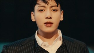 MV ca khúc solo mới của Jungkook "Standing Next to You" đã được phát hành