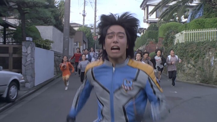 Why do everyone know that I am Ultraman Gaia? I dreamed of being chased by children in other worlds